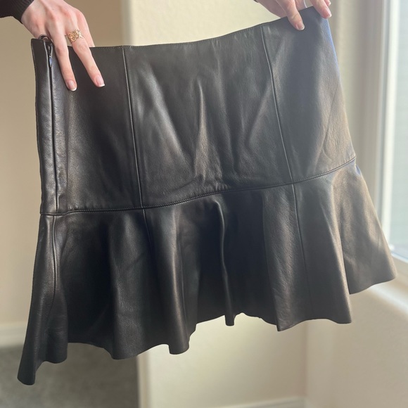 Ralph Lauren Women's Black A-Line Lamb Leather Skirt/Silk Inlining Sz 6 - Picture 2 of 8